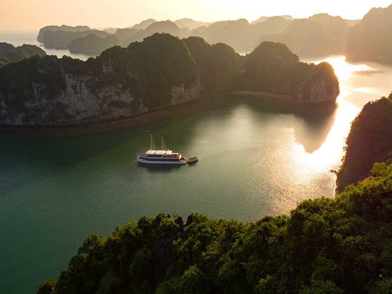 jade-sails-cruise-halong